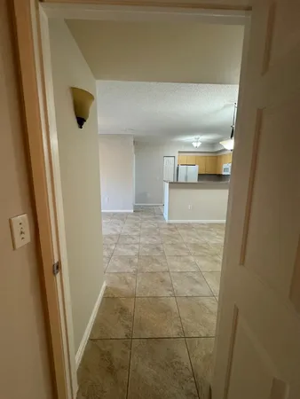 $1,950 | 8060 North Nob Hill Road, Unit 106, Tamarac, FL 33321