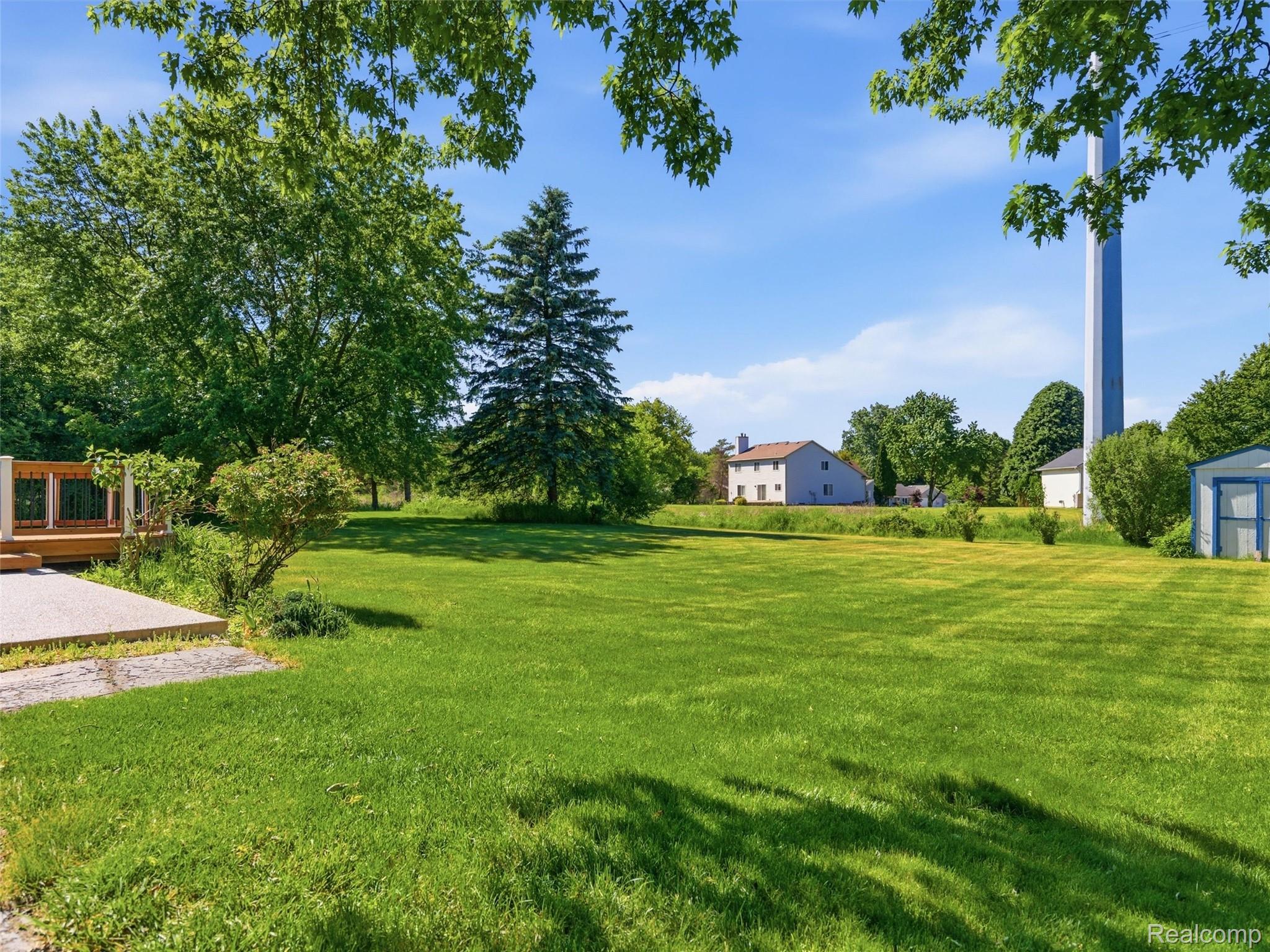 1087 Eagle Nest Drive Rochester, MI 48306 - Photo 35 of 39 46-DSC07398.jpg
