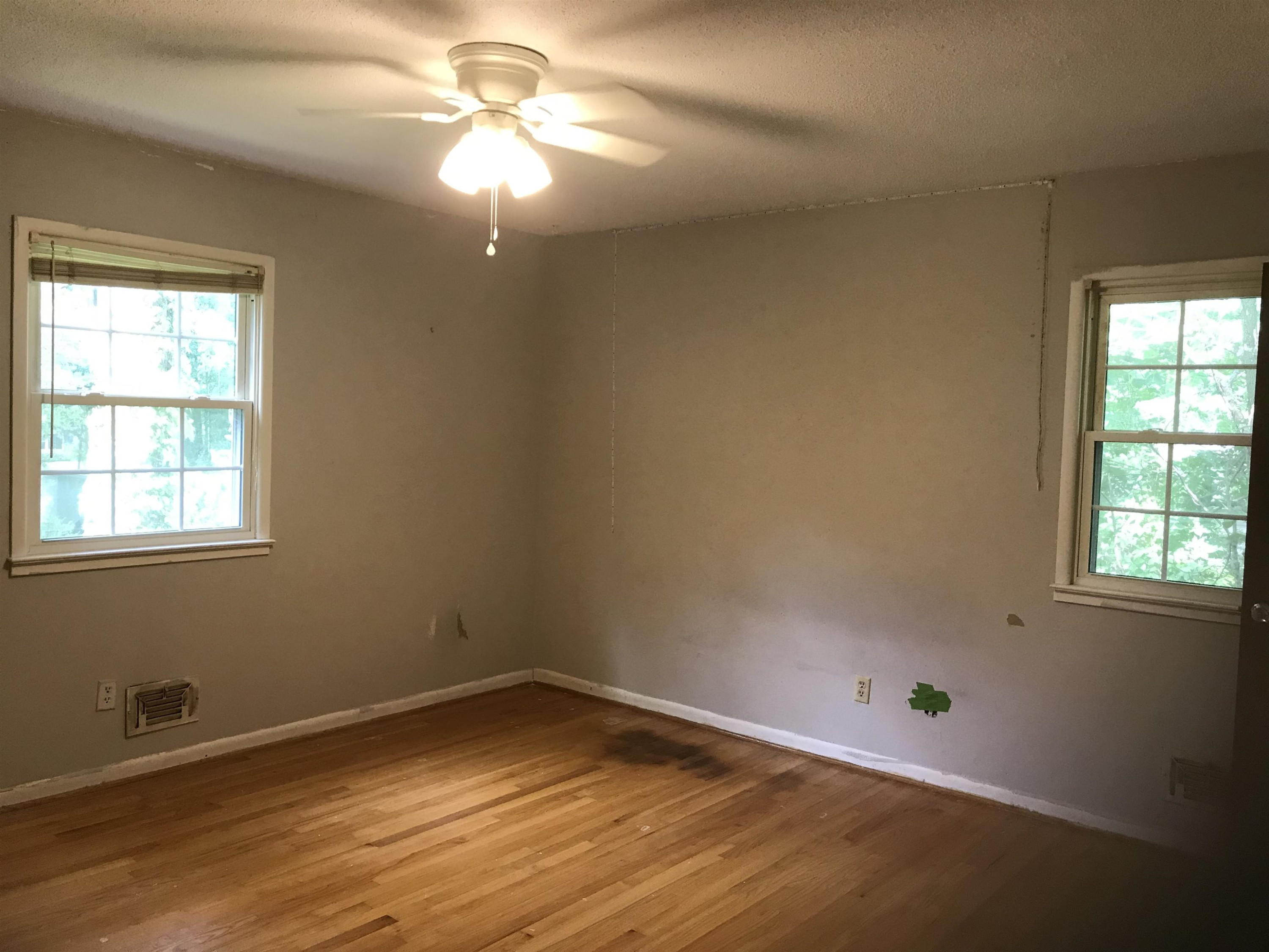 2736 Rosedale Avenue Raleigh, NC 27607 - Photo 5 of 12 Photo 8