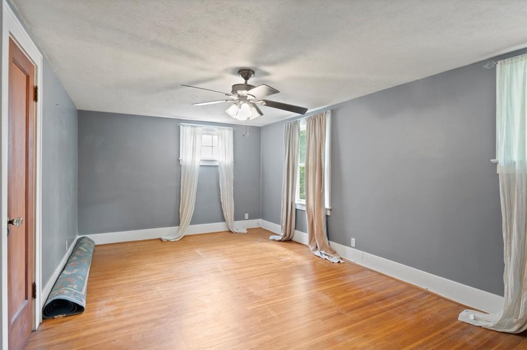 61 Fairfax Road Rochester, NY 14609 - Photo 18 of 34