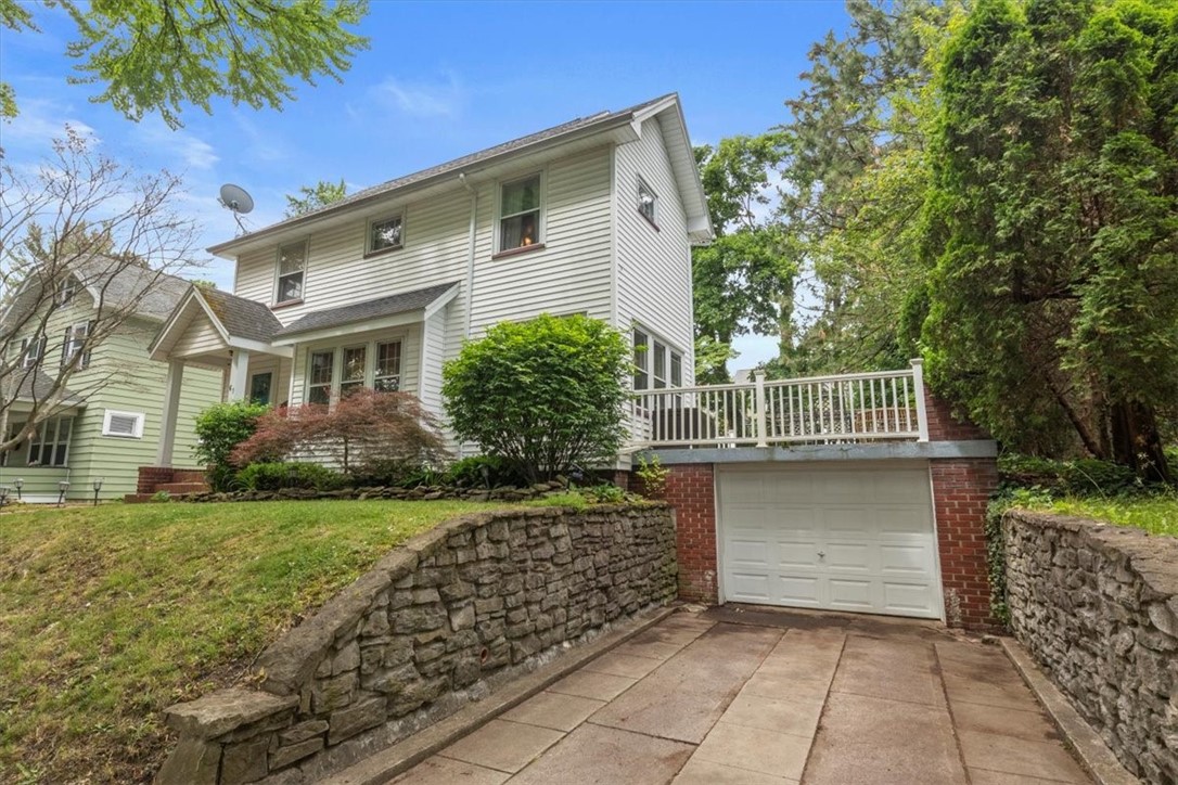 61 Fairfax Road Rochester, NY 14609 - Photo 2 of 34