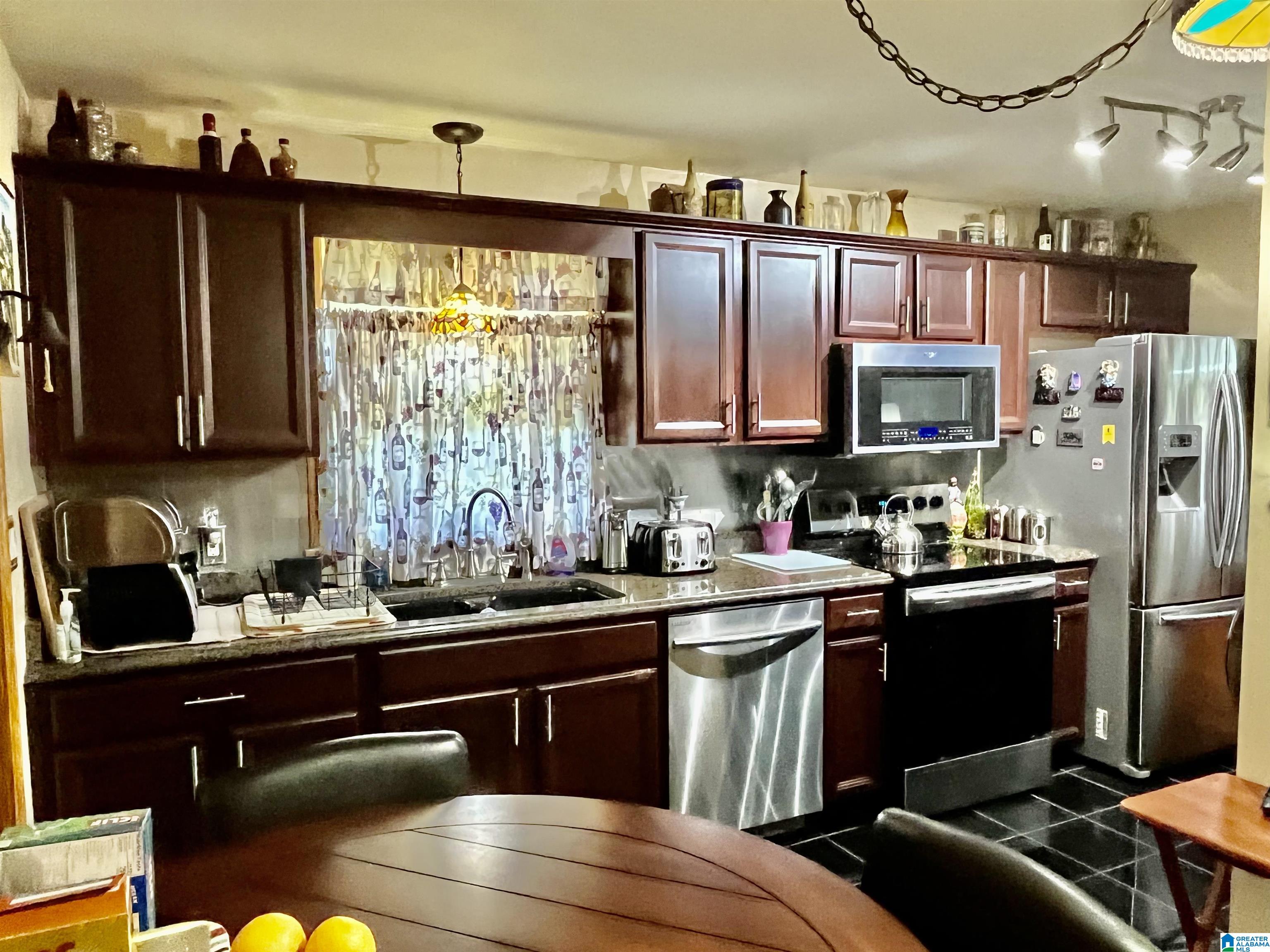 113 Ridgewood Avenue Fairfield, AL 35064 - Photo 31 of 47
