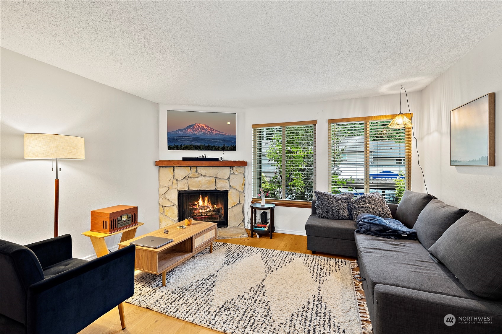 1555 Union Avenue Northeast, Unit 40 Renton, WA 98059 - Photo 2 of 20