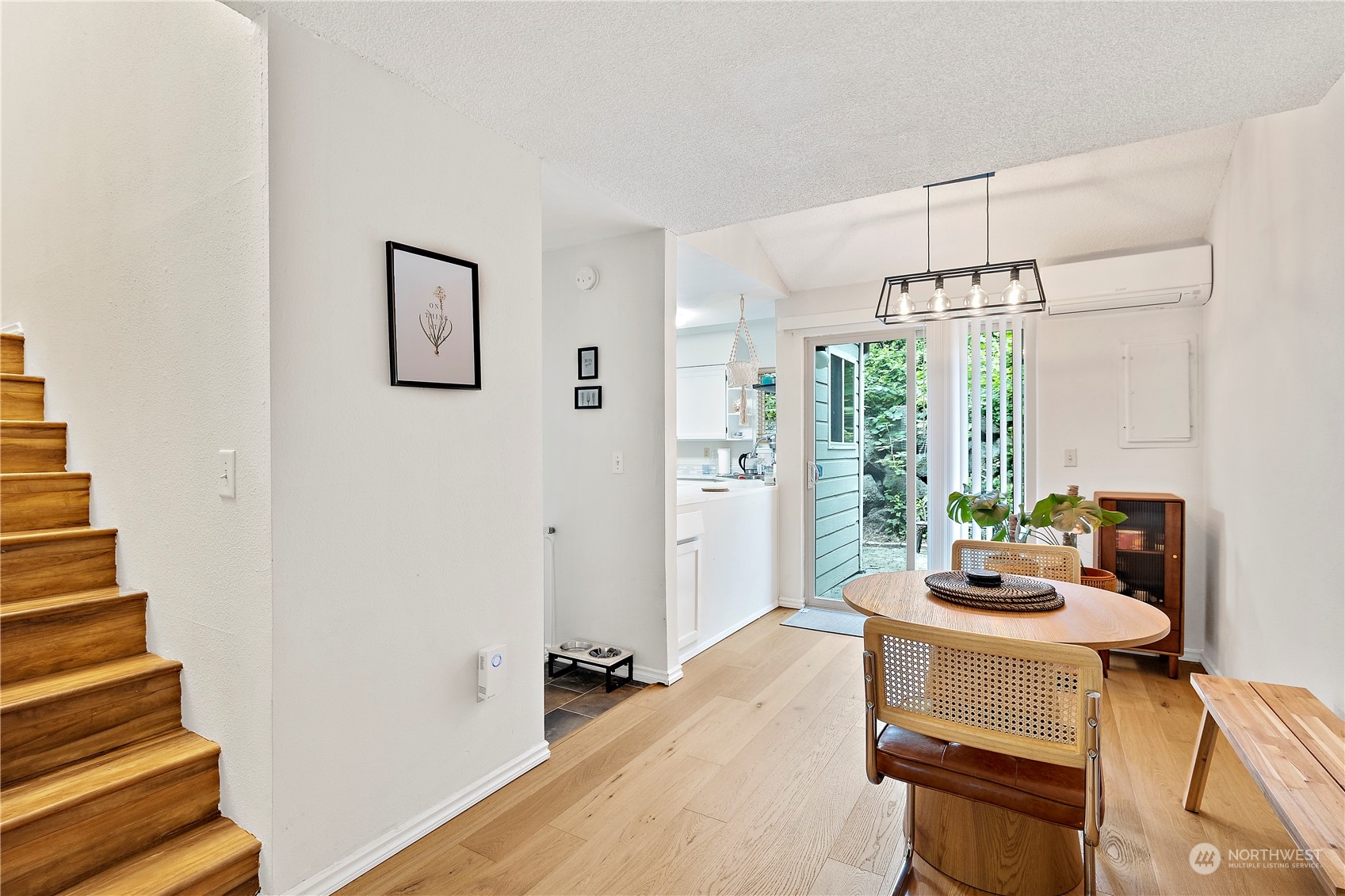 1555 Union Avenue Northeast, Unit 40 Renton, WA 98059 - Photo 5 of 20