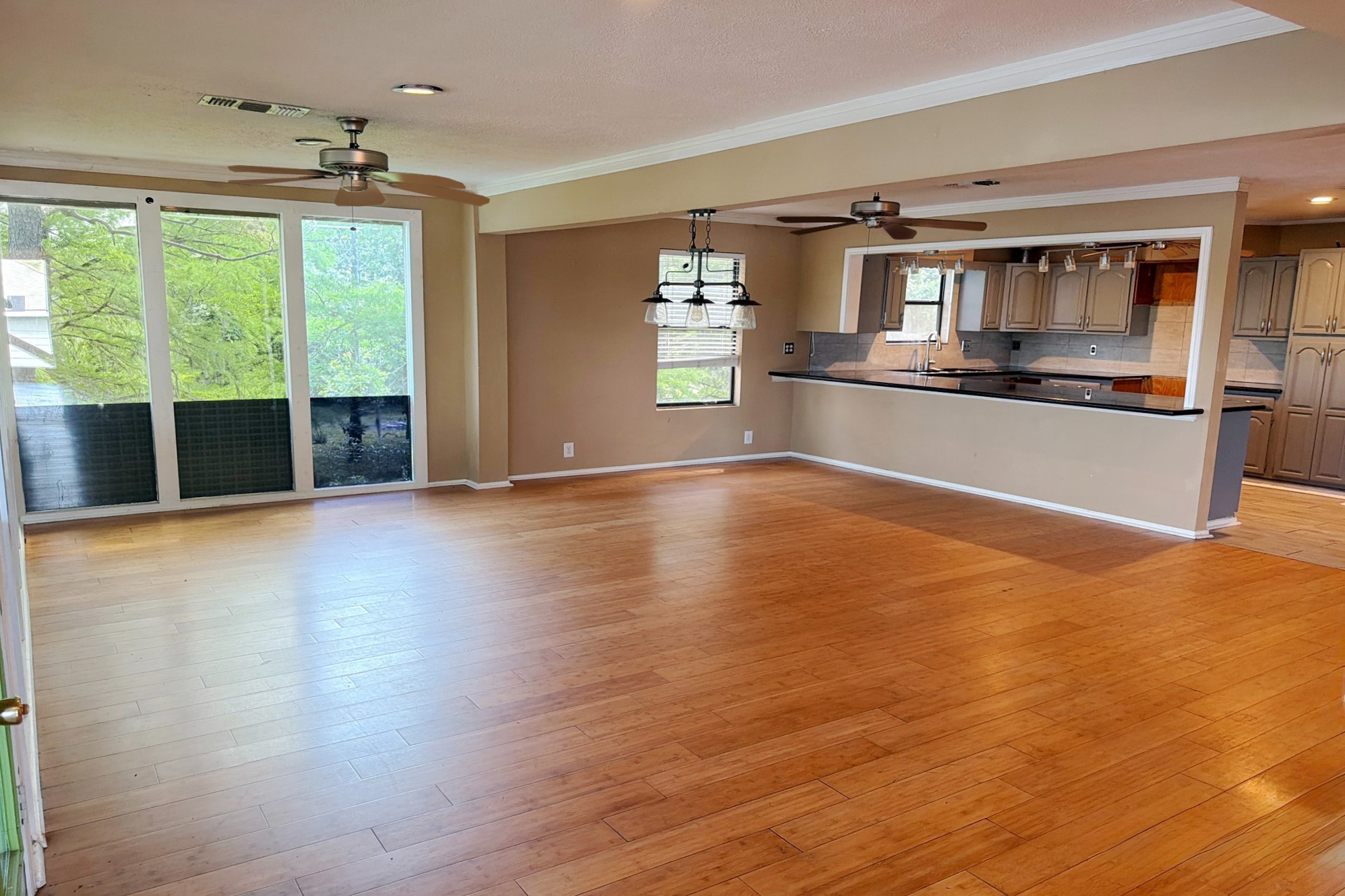 20111 Rio Villa Drive Houston, TX 77049 - Photo 12 of 19