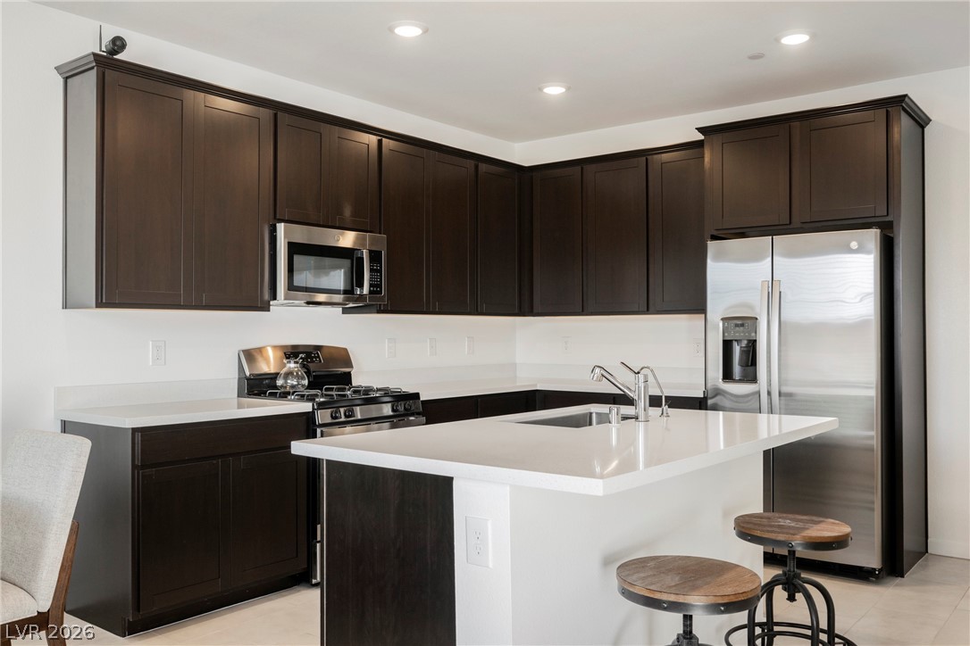 1048 Gabriela Ridge Lane Henderson, NV 89002 - Photo 13 of 49