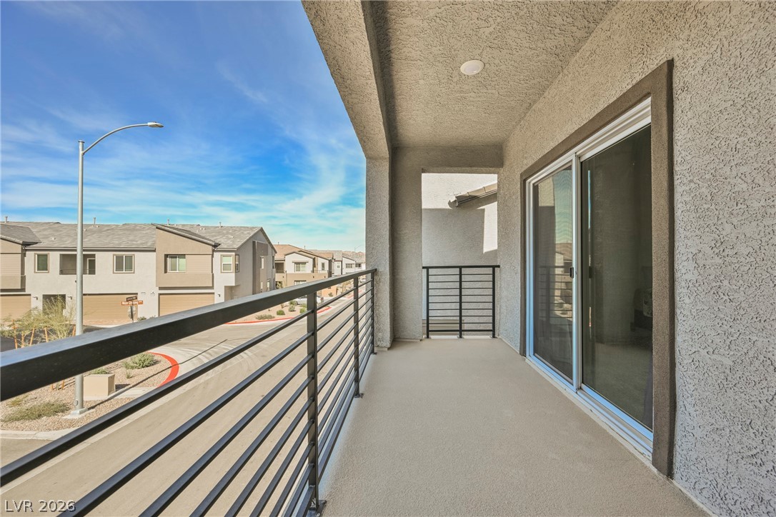 1048 Gabriela Ridge Lane Henderson, NV 89002 - Photo 27 of 49