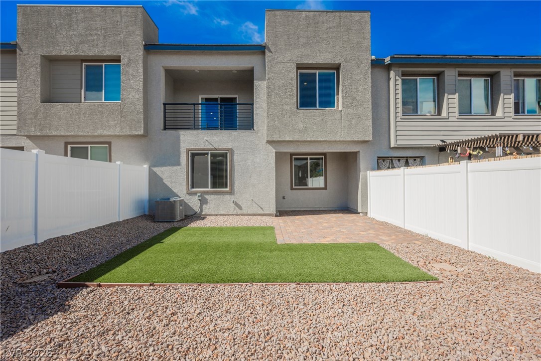 1048 Gabriela Ridge Lane Henderson, NV 89002 - Photo 3 of 49