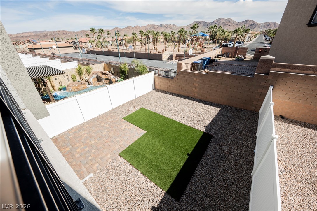 1048 Gabriela Ridge Lane Henderson, NV 89002 - Photo 33 of 49