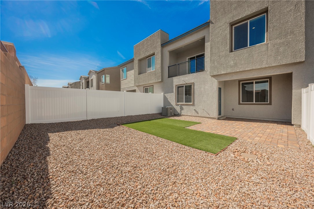 1048 Gabriela Ridge Lane Henderson, NV 89002 - Photo 7 of 49