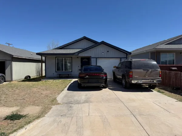 $1,100 | 2205 Cedar Avenue, Lubbock, TX 79404