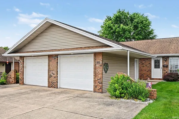 $165,000 | 913 Berkley Circle, Mishawaka, IN 46544