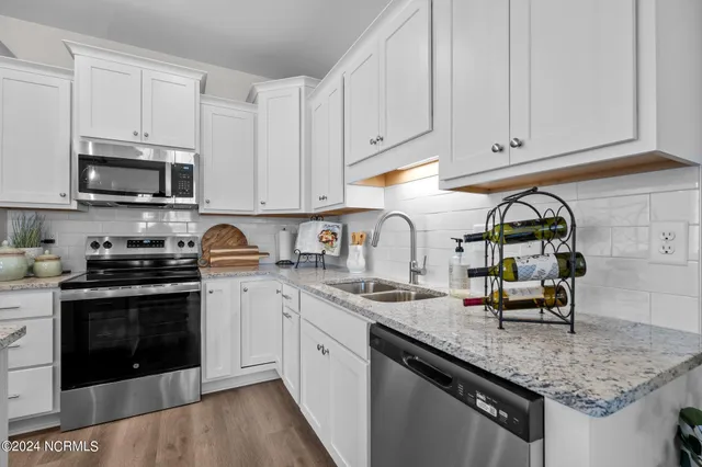 $277,500 | 2020 Dartford Drive, Unit A, Greenville, NC 27834