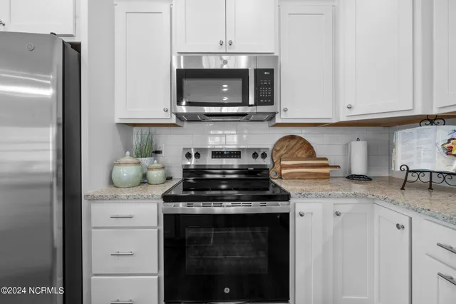 $277,500 | 2020 Dartford Drive, Unit A, Greenville, NC 27834