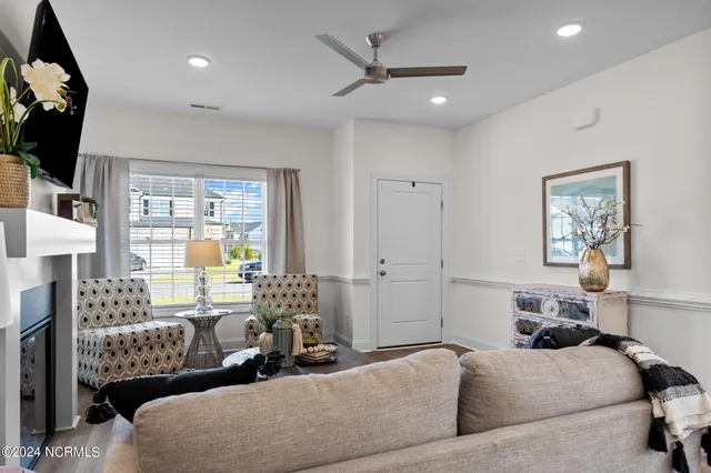 $277,500 | 2020 Dartford Drive, Unit A, Greenville, NC 27834