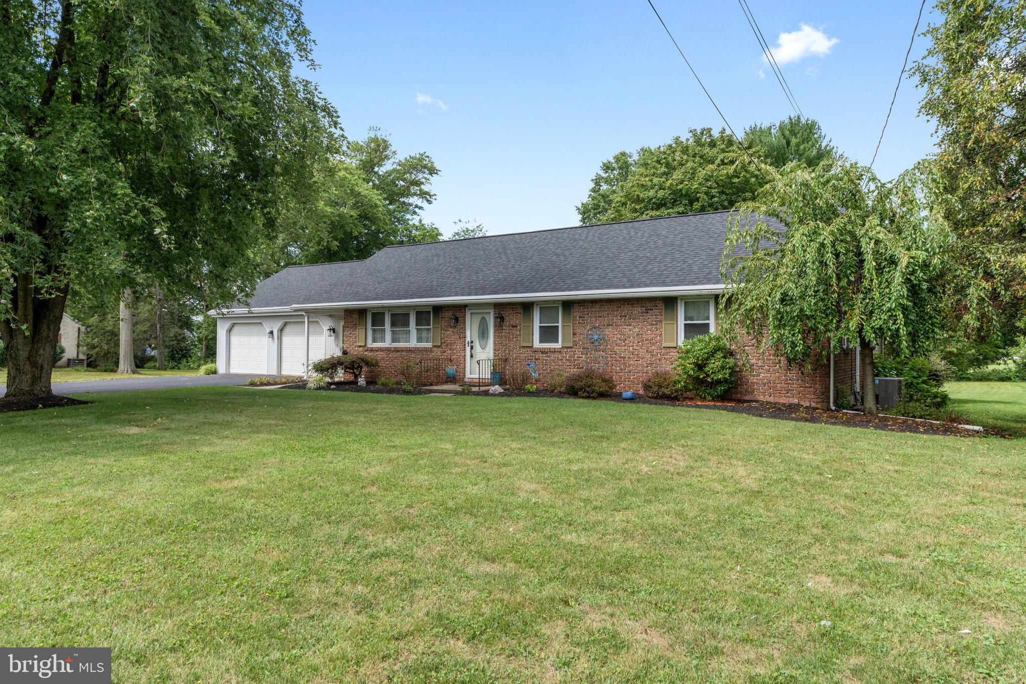 665 Vaughn Road Royersford, PA 19468 - Photo 4 of 48