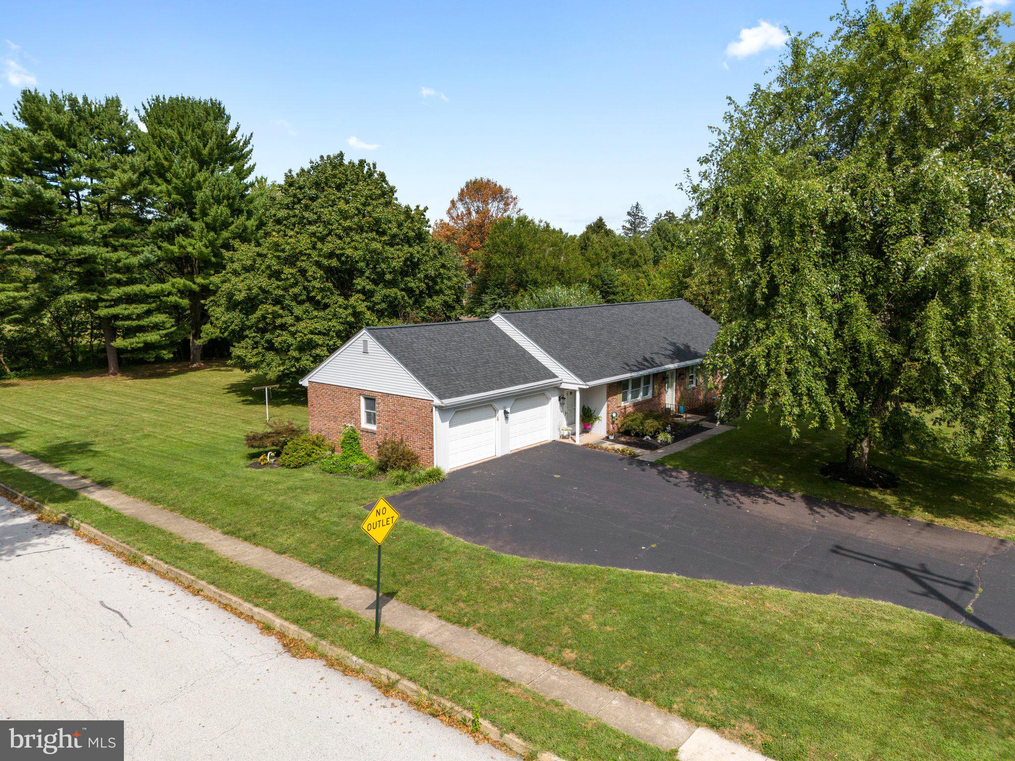 665 Vaughn Road Royersford, PA 19468 - Photo 5 of 48
