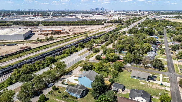 $1,750 | 9409 Clinton Drive, Unit A, Houston, TX 77029