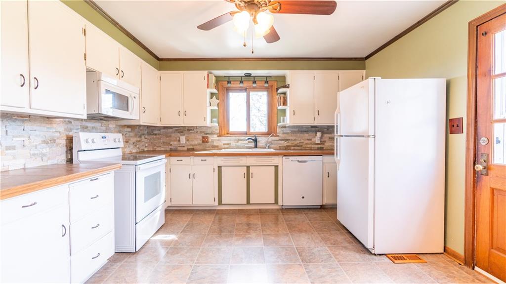 940 Columbiana Road Bessemer, PA 16112 - Photo 8 of 25 Gallery Image 8