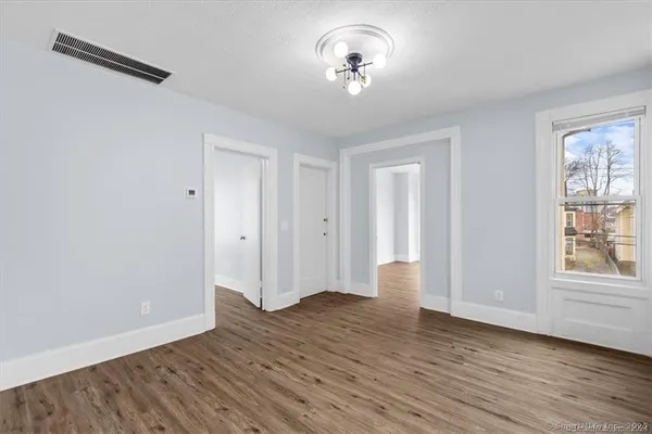 $3,595 | 55 Admiral Street, Unit 2, New Haven, CT 06511