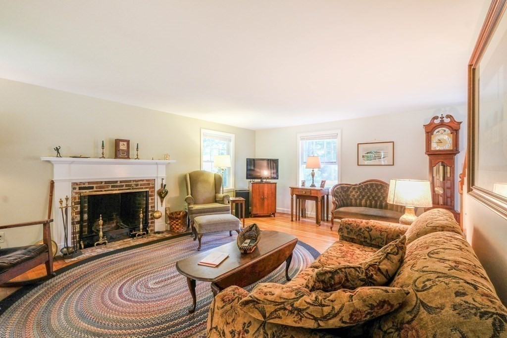 24 White Road Wayland, MA 01778 - Photo 3 of 16