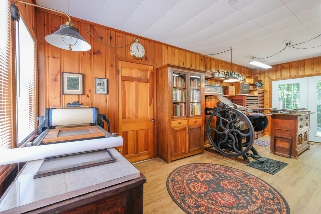 24 White Road Wayland, MA 01778 - Photo 7 of 16