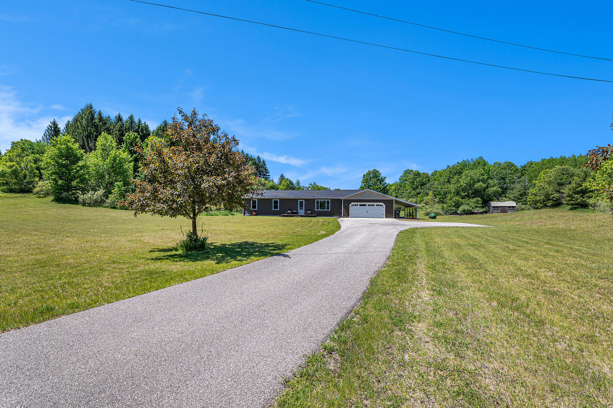 6544 Traverse Road Thompsonville, MI 49683 - Photo 4 of 27 002_p1020031