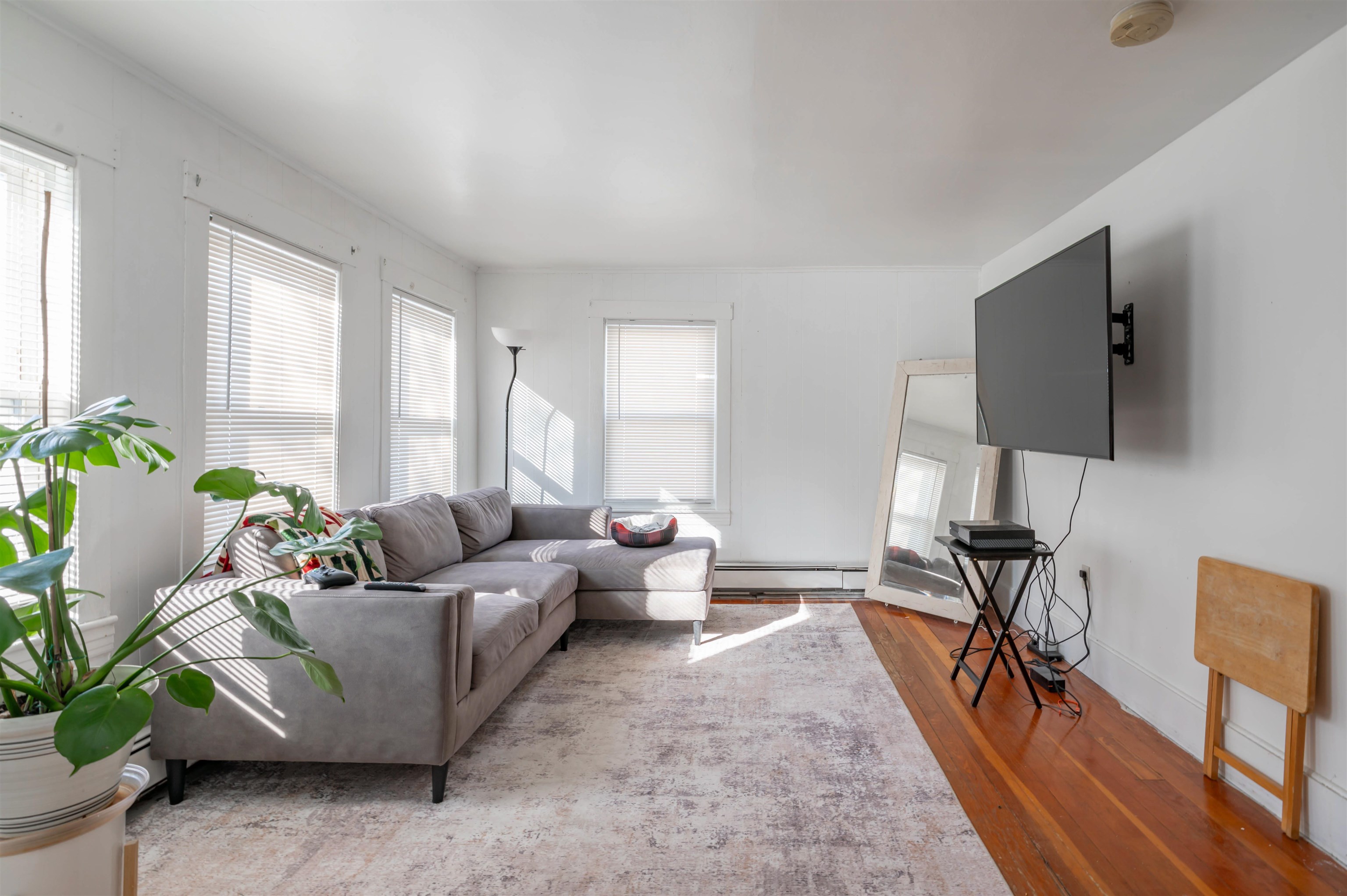 14 Pleasant Street Nashua, NH 03060 - Photo 31 of 32