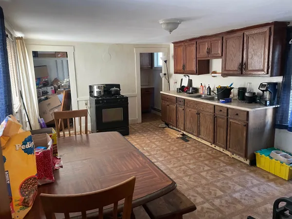 $415,000 | 14 Pleasant Street, Nashua, NH 03060