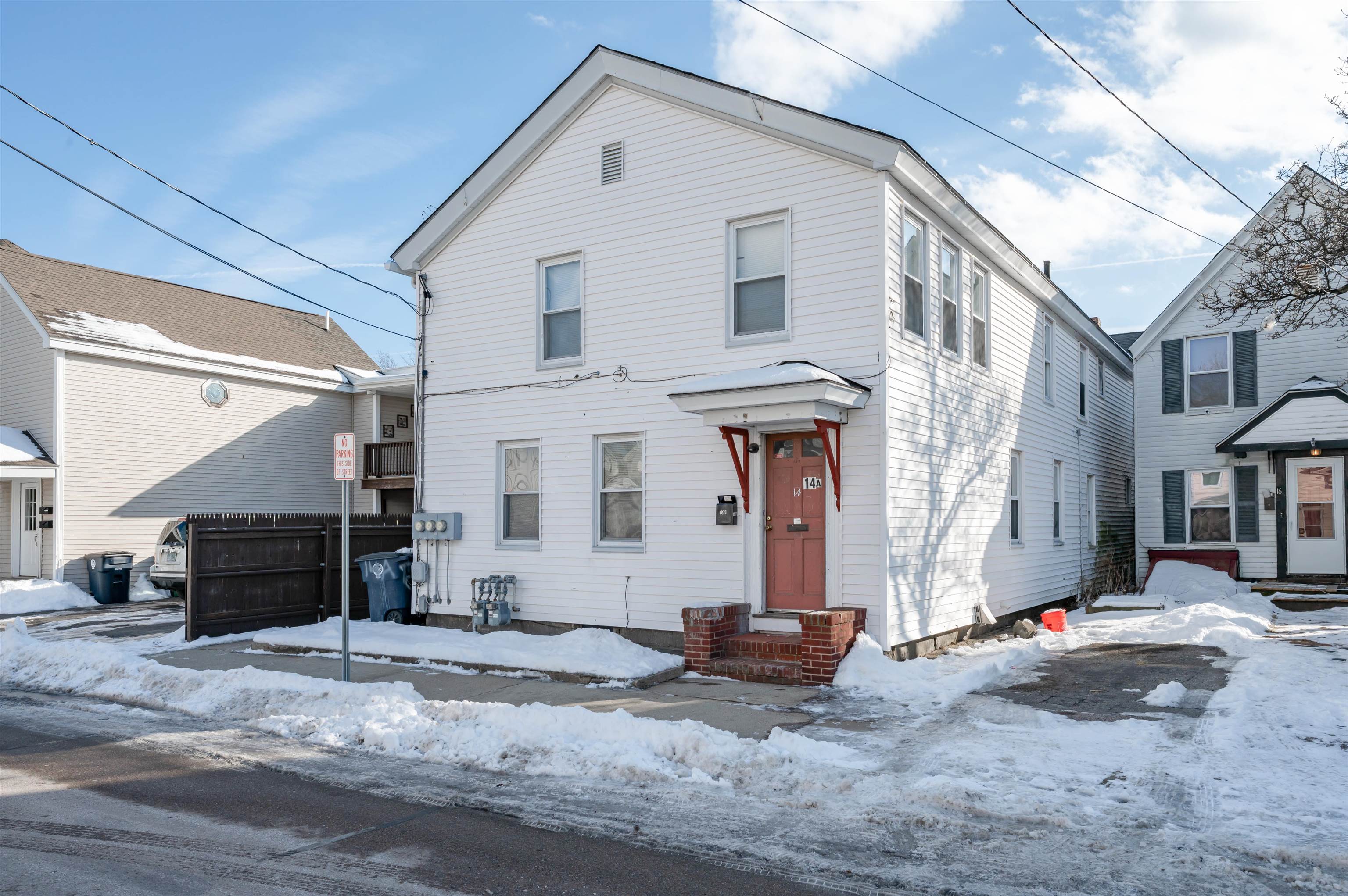 14 Pleasant Street Nashua, NH 03060 - Photo 4 of 34