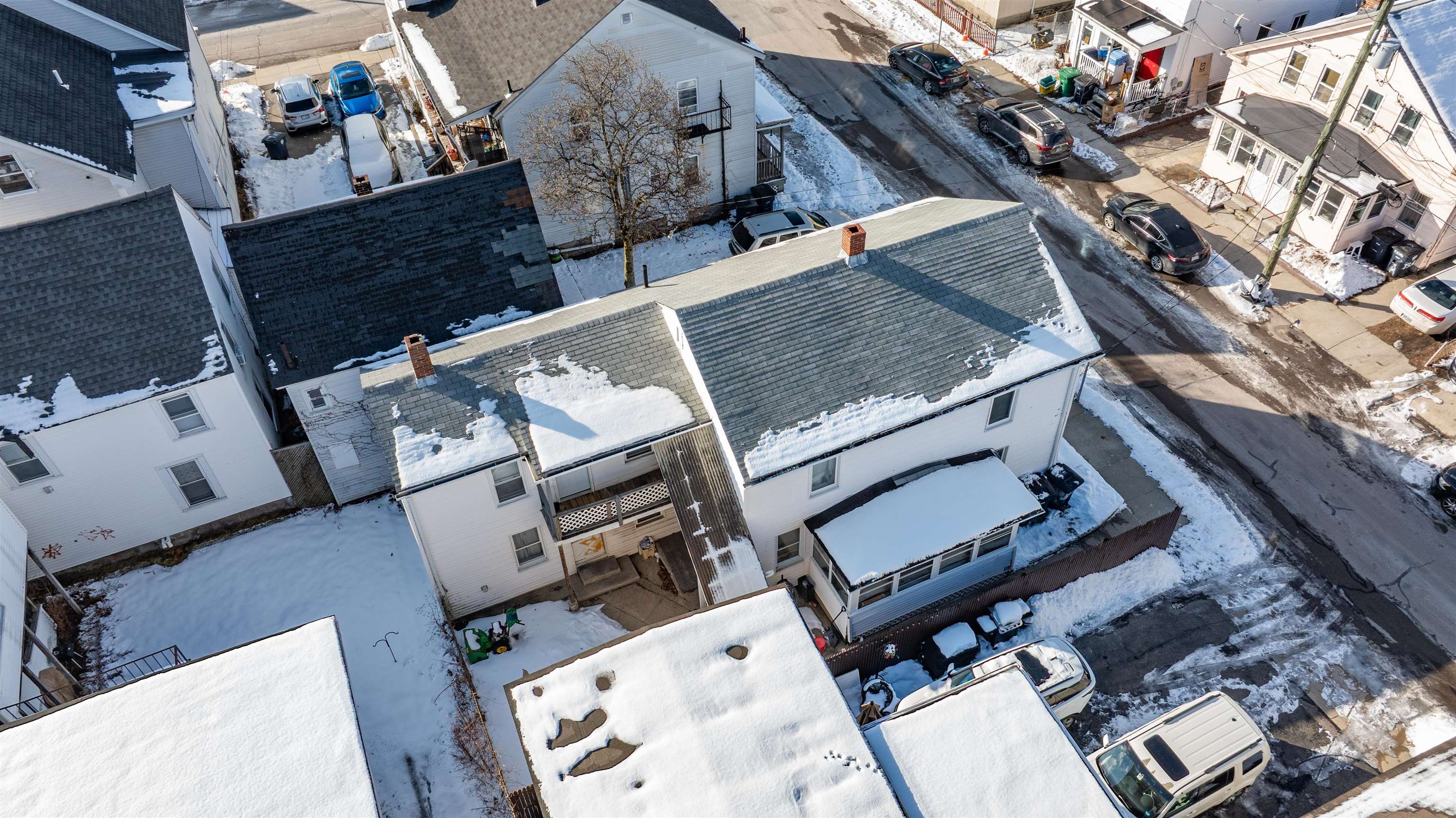 14 Pleasant Street Nashua, NH 03060 - Photo 7 of 32