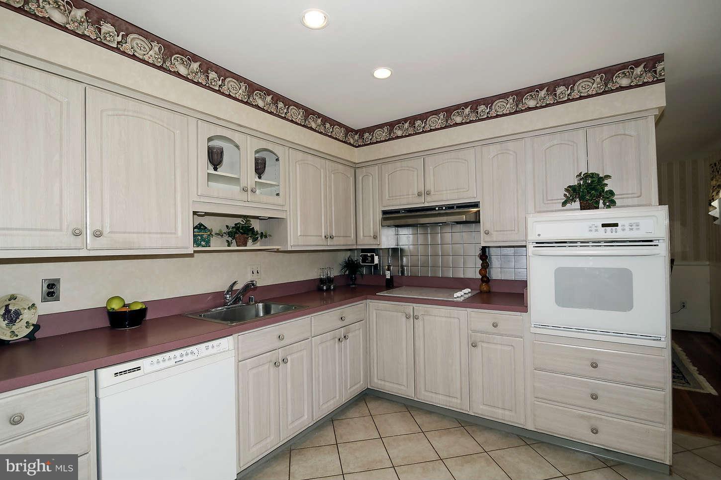16604 Kipling Road Rockville, MD 20855 - Photo 11 of 29 Kitchen