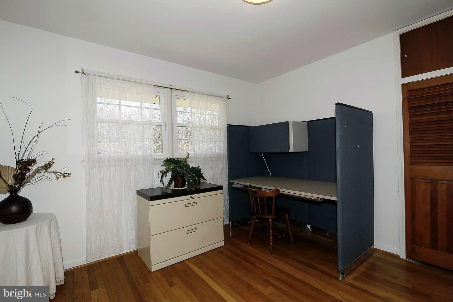 16604 Kipling Road Rockville, MD 20855 - Photo 23 of 29 Bedroom