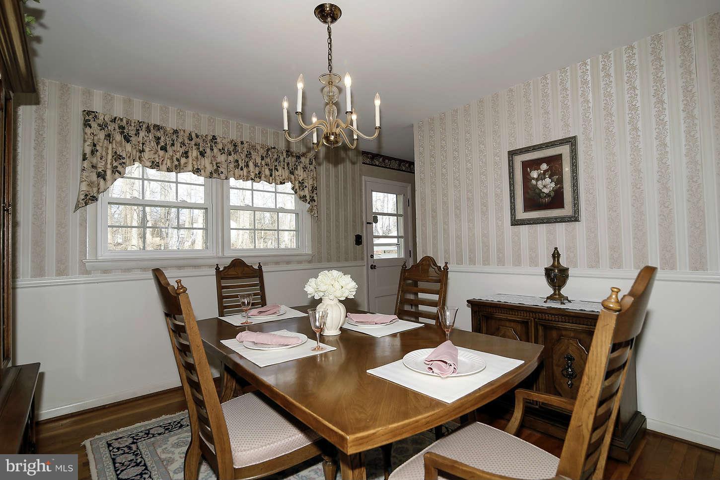 16604 Kipling Road Rockville, MD 20855 - Photo 8 of 29 Dining Room
