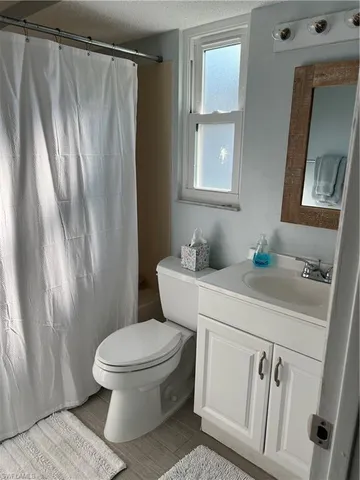 $5,500 | 671 100th Avenue North, Naples, FL 34108