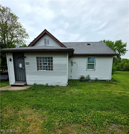 $124,999 | 6270 Fairview Road, Youngstown, OH 44515