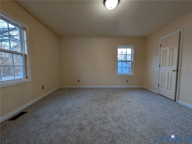 $159,900 | 308 Hicksford Avenue, Emporia, VA 23847