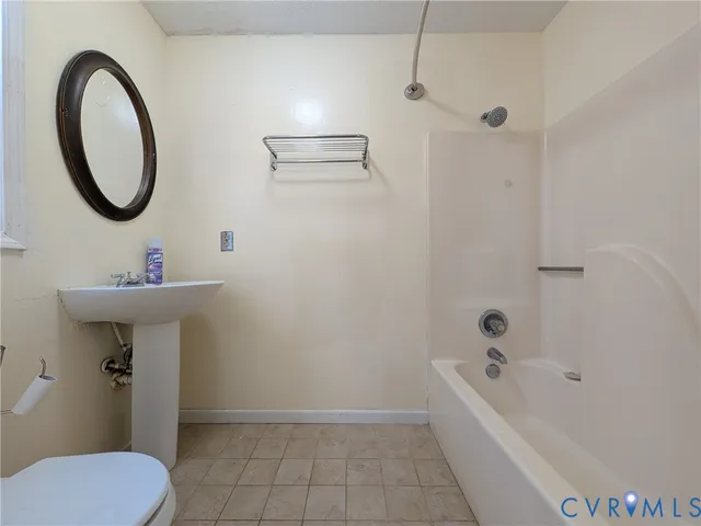 $159,900 | 308 Hicksford Avenue, Emporia, VA 23847