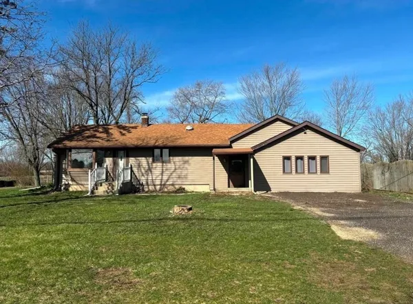 $315,000 | 1982 North Meridian Road, Rockford, IL 61101