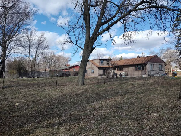 $315,000 | 1982 North Meridian Road, Rockford, IL 61101