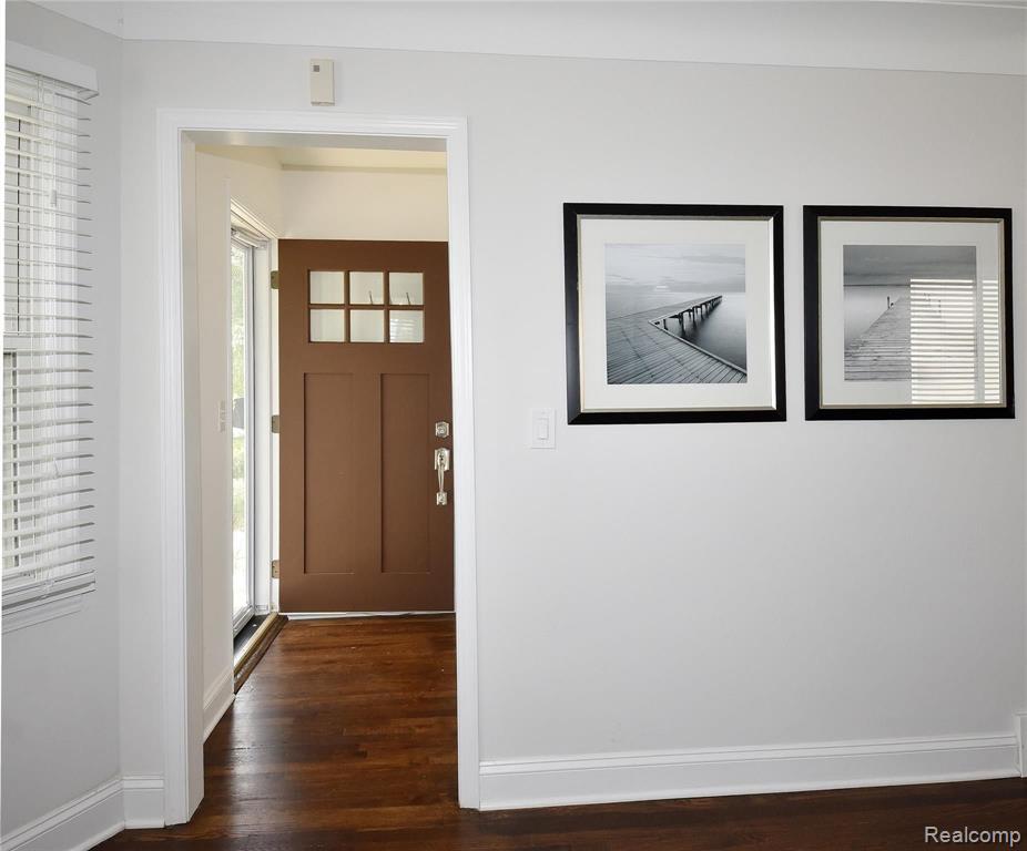 789 Ruffner Avenue Birmingham, MI 48009 - Photo 2 of 39