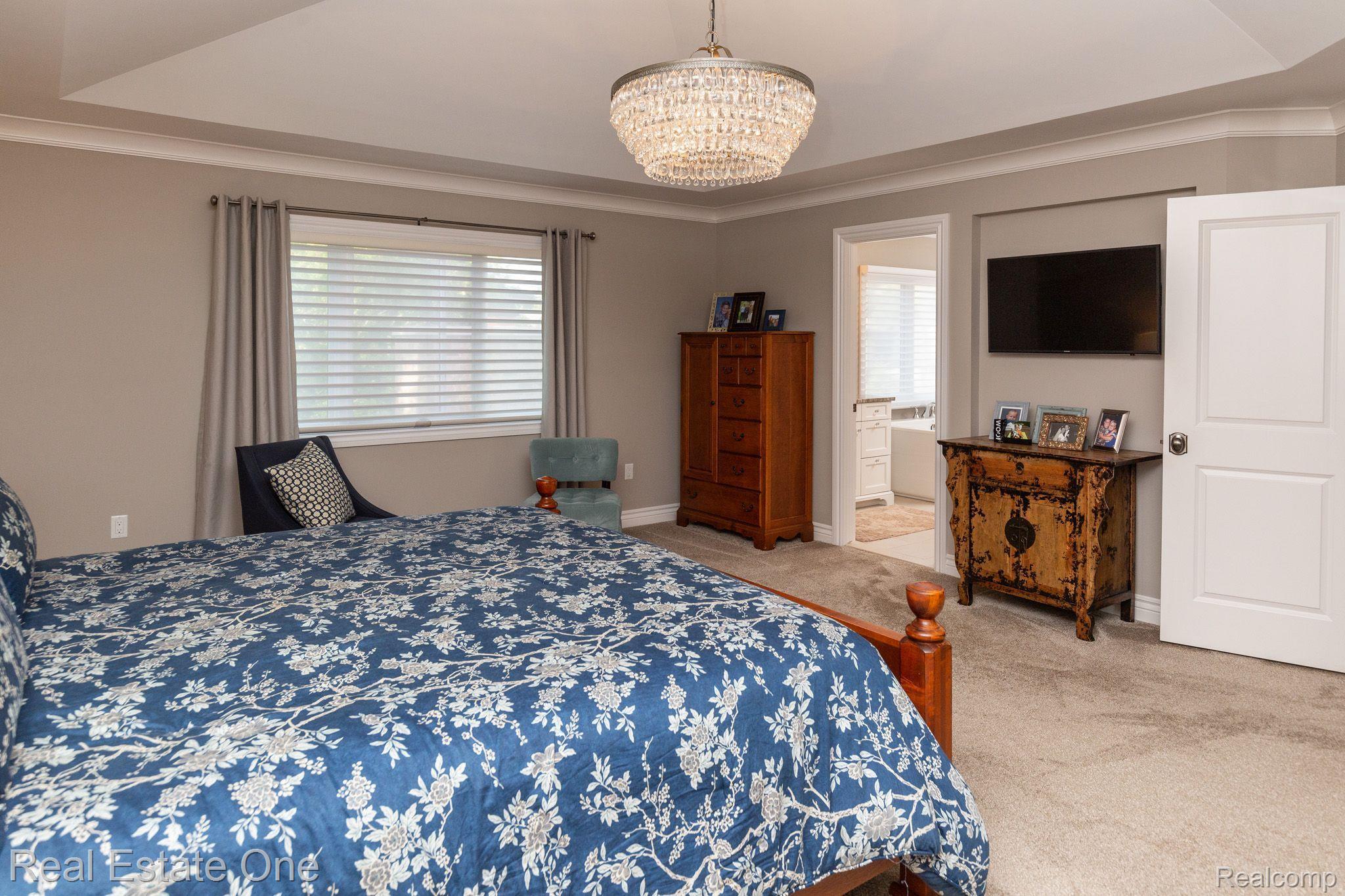3760 Cedar Brook Drive Rochester, MI 48309 - Photo 45 of 76 Double Door Entry to Master Suite