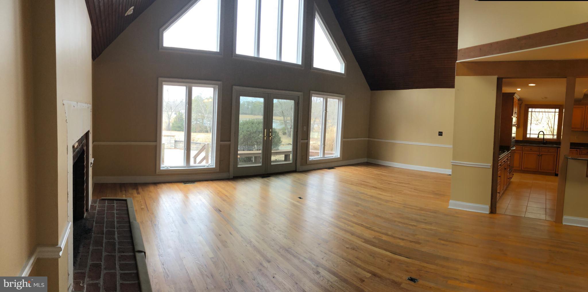 31032 Bruceville Road Trappe, MD 21673 - Photo 9 of 16 Living Room