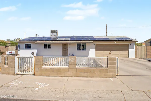 $330,000 | 101 North 3rd Avenue, Avondale, AZ 85323