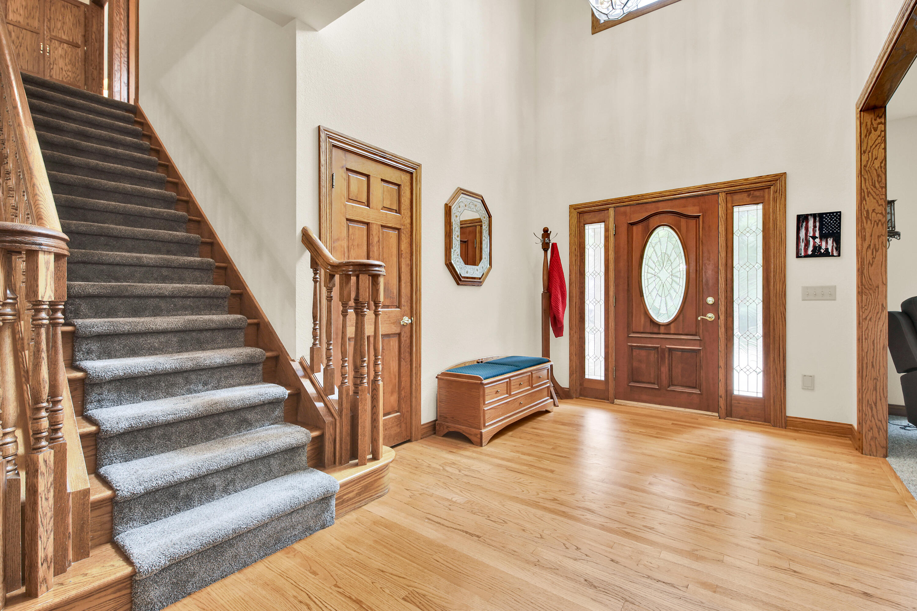 615 Kettle Ridge Richfield, WI 53017 - Photo 2 of 44 Grand Foyer