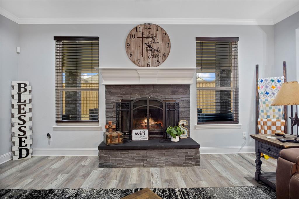 211 Debbie Way Red Oak, TX 75154 - Photo 14 of 39