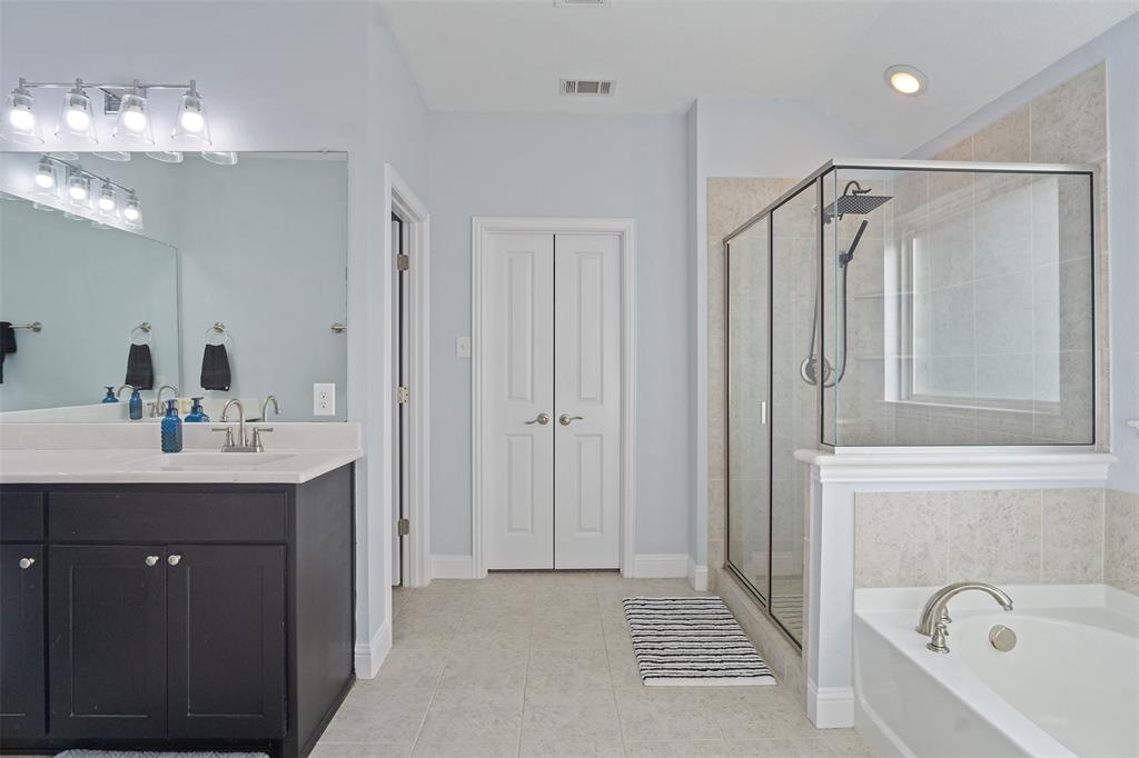 211 Debbie Way Red Oak, TX 75154 - Photo 16 of 39