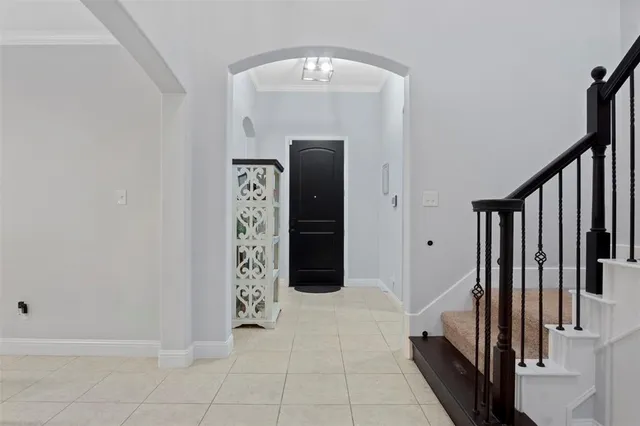 $430,000 | 211 Debbie Way, Red Oak, TX 75154