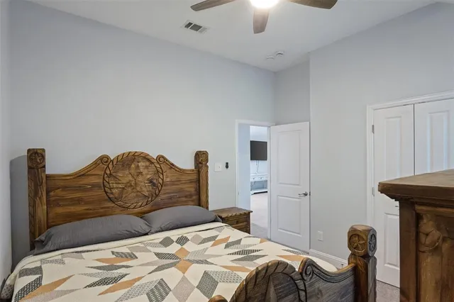 $430,000 | 211 Debbie Way, Red Oak, TX 75154