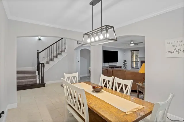 $430,000 | 211 Debbie Way, Red Oak, TX 75154